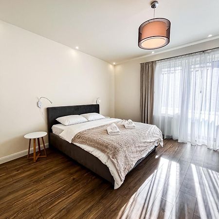 La Teatru - 2Bd Apartment Near Theatre And Old Town Μπρασόβ Εξωτερικό φωτογραφία