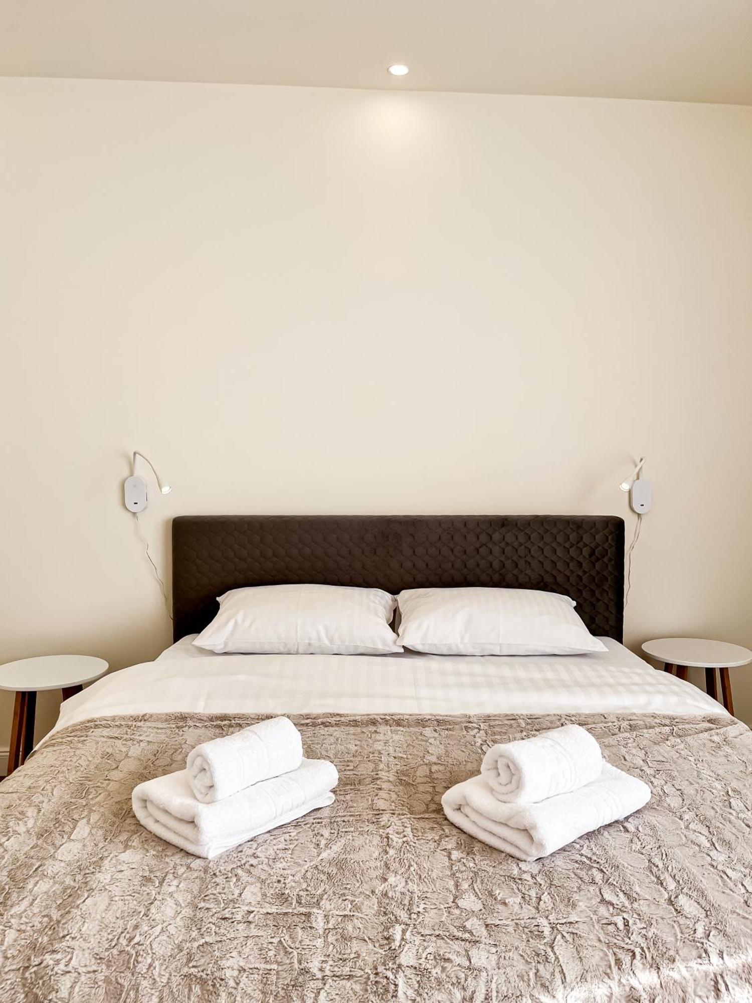 La Teatru - 2Bd Apartment Near Theatre And Old Town Μπρασόβ Εξωτερικό φωτογραφία