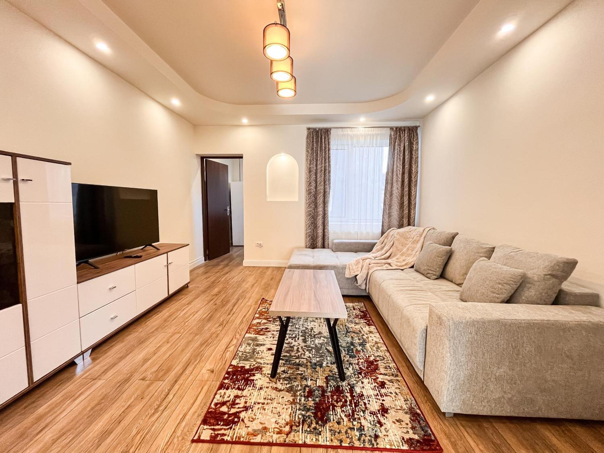La Teatru - 2Bd Apartment Near Theatre And Old Town Μπρασόβ Εξωτερικό φωτογραφία
